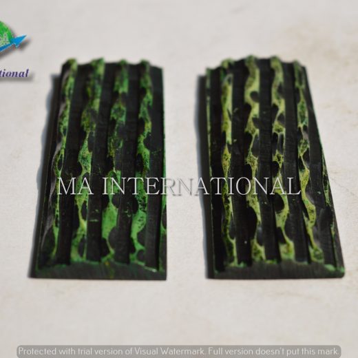 DYED STABILIZED WORM GROOVED GREEN JIGGED BONE SCALE – MAJBS05